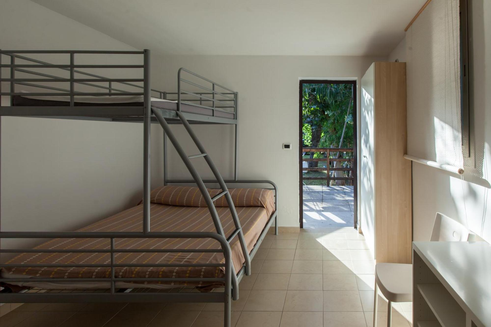 Camping & Residence Il Pioppeto วาสโต ภายนอก รูปภาพ